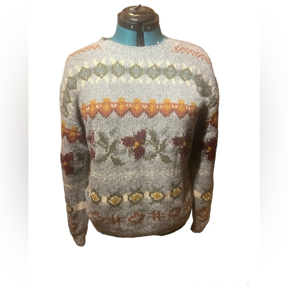 L.L. Bean Sweater Size Large - Picture 1 of 3